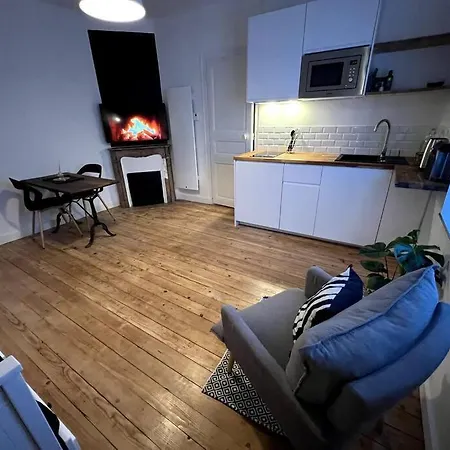 3 - Mi-cote - A Apartment